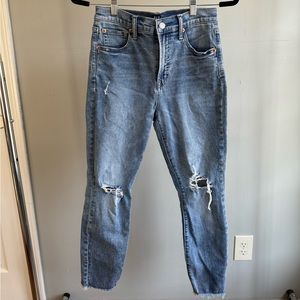 Gap True Skinny Jeans (size 4)